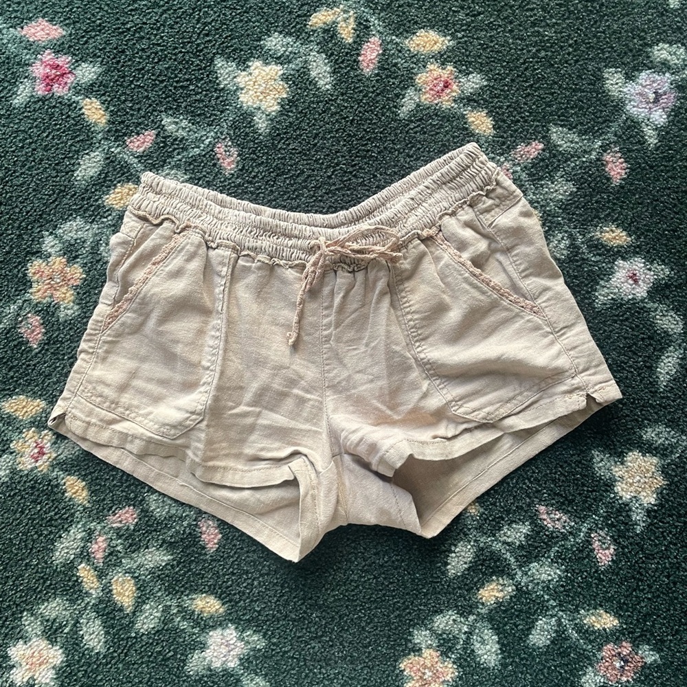 Women’s Tan Linen Blend Shorts